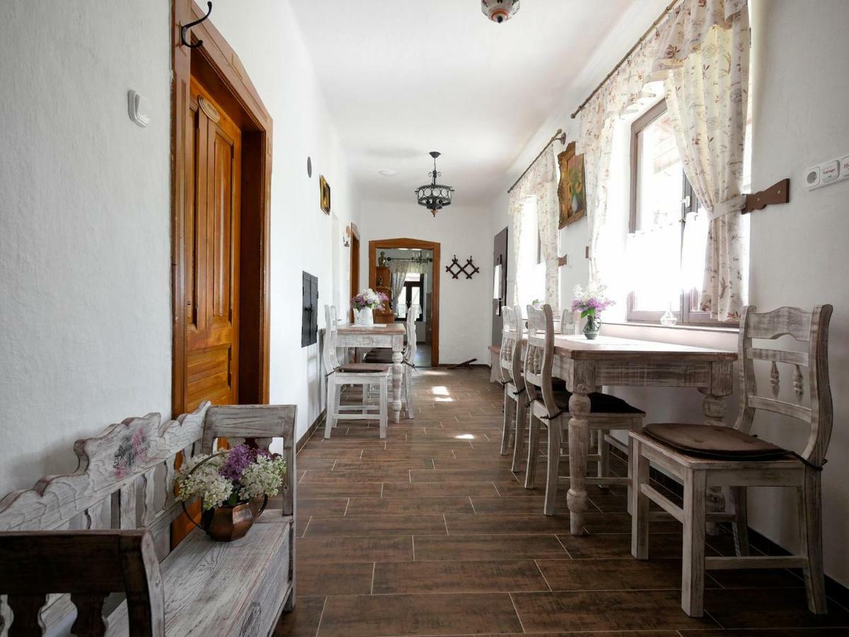 Szeruskert Vendeghaz Pusztaszer别墅 外观 照片
